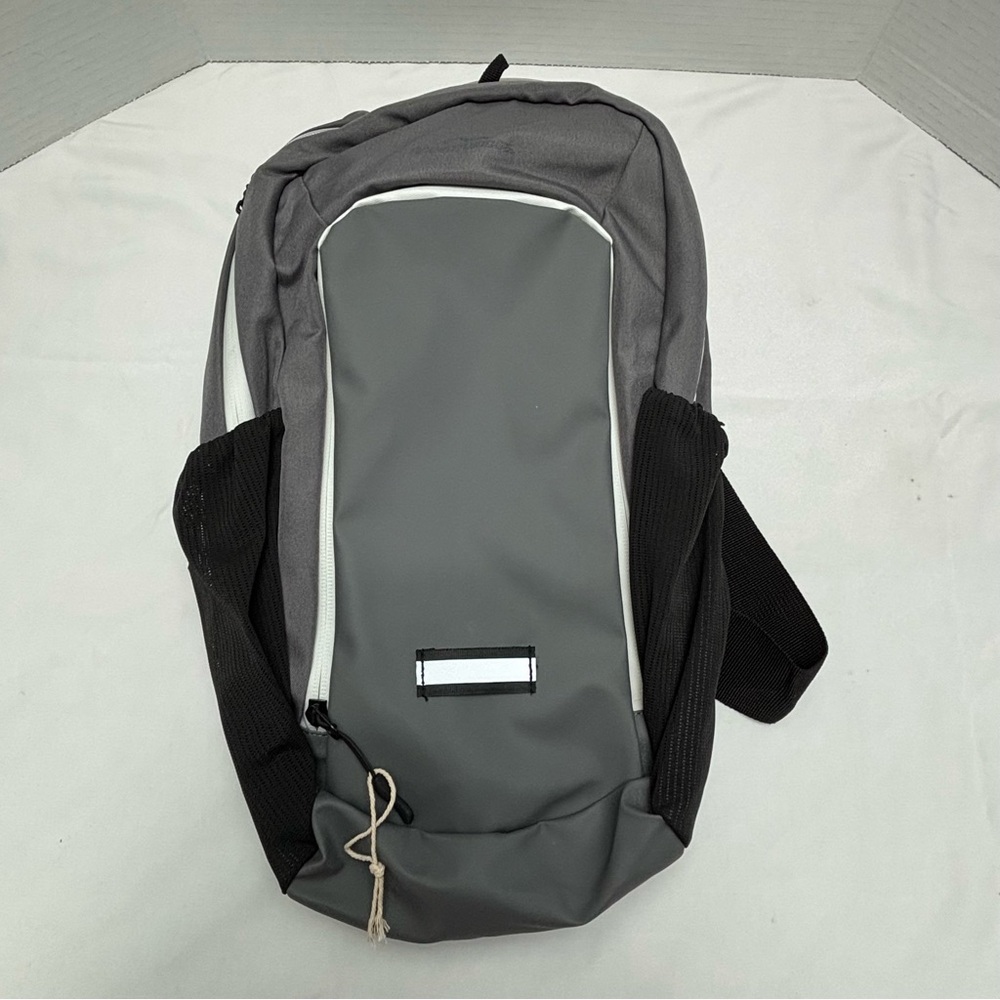NWT Hydration Backpack Gray 2L Water Bladder Bag For Hiking Camping Cycling